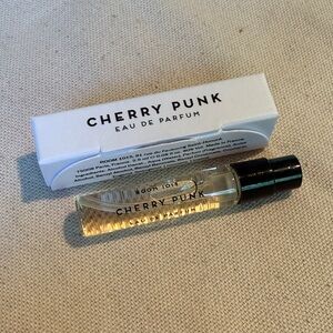 ROOM 1015 Cherry Punk 2.5ml / Sample Size